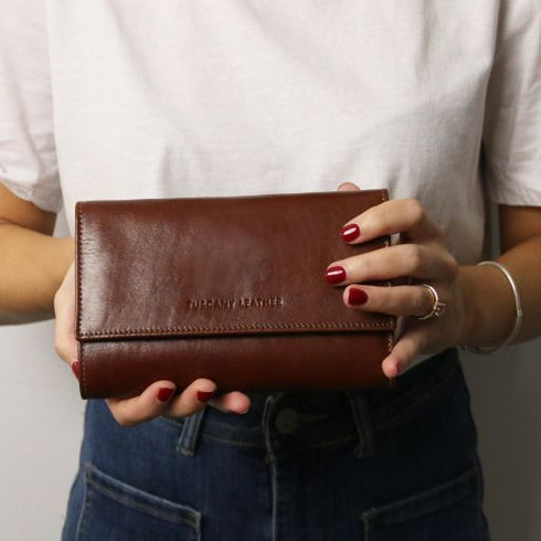 Exclusive 4 fold leather wallet for women